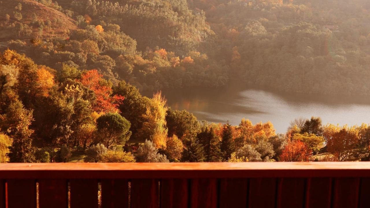 Agrinho Suites & Spa Geres Valdosende エクステリア 写真