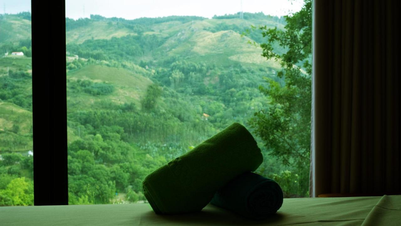 Agrinho Suites & Spa Geres Valdosende エクステリア 写真